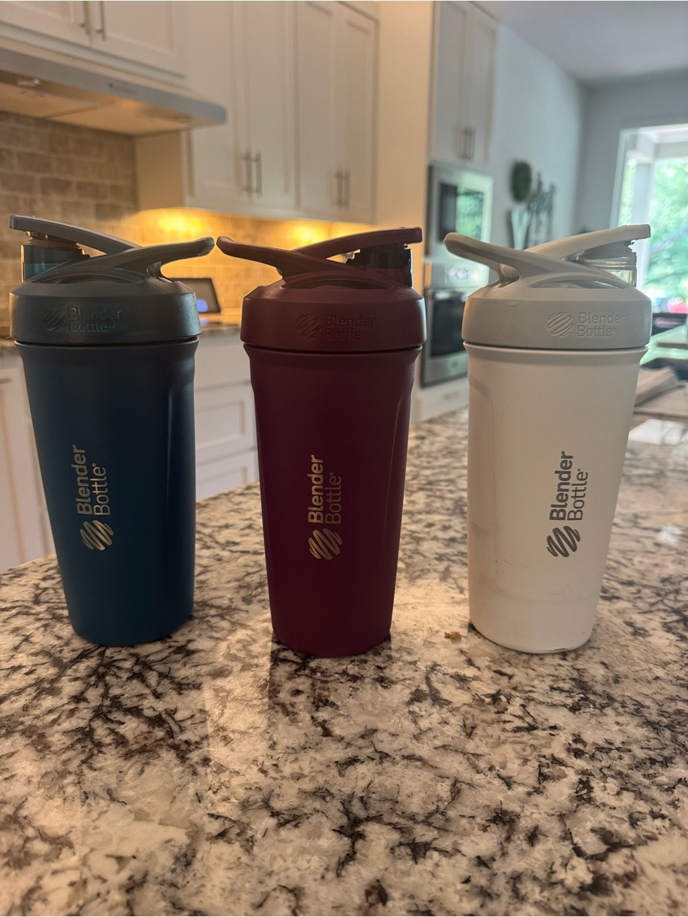 BlenderBottle Classic Shaker Trio - insulated Stainless Steel